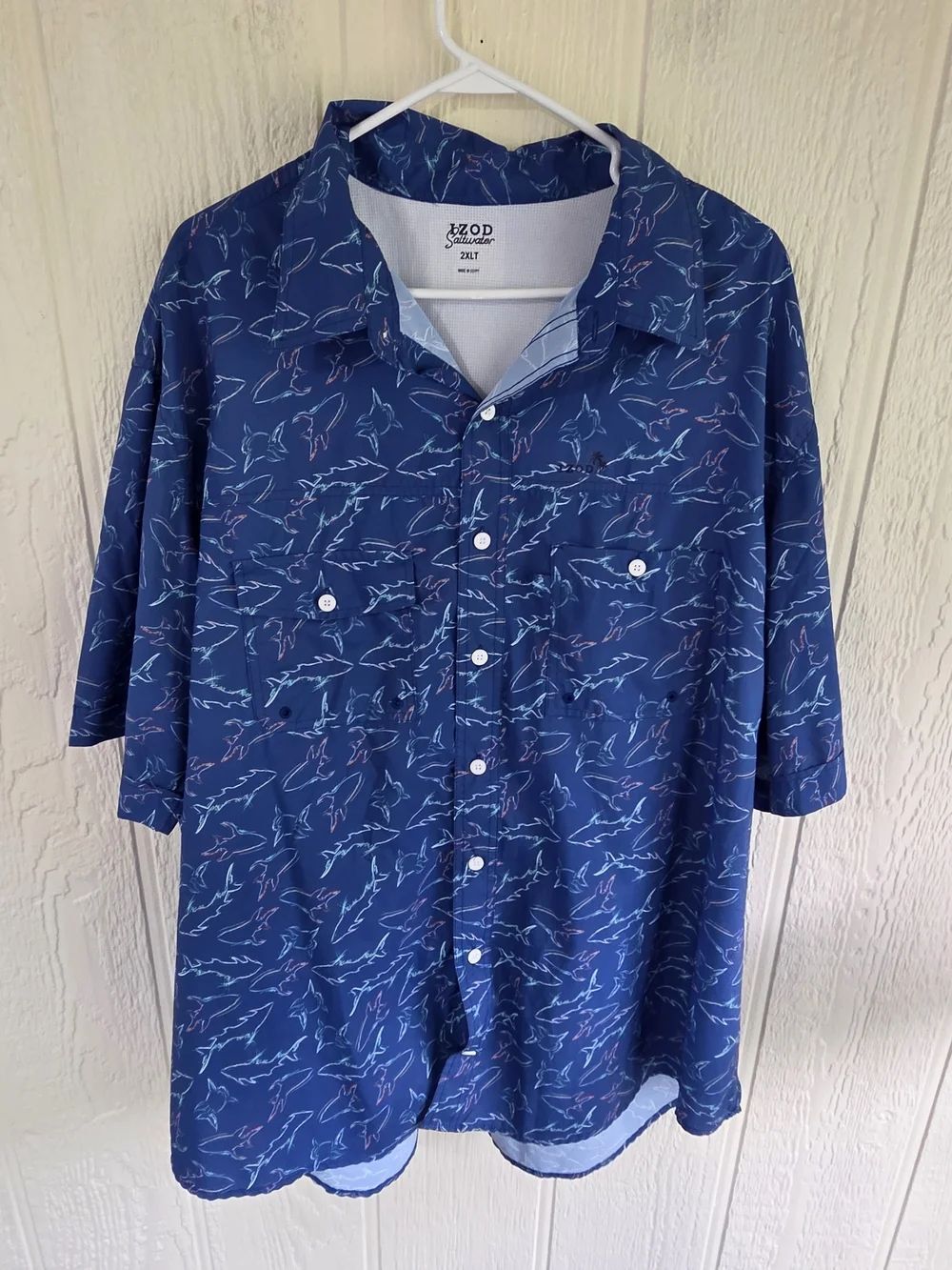 Men's Izod Navy Blue Short-Sleeve Button-Down Shirt with Shark Print, Size 2XLT